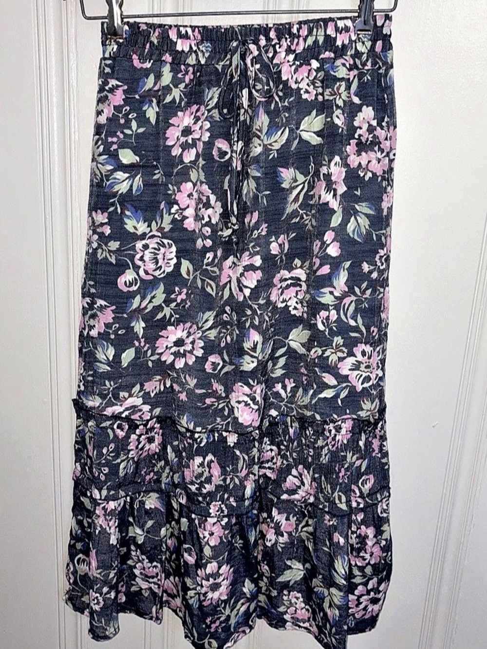 Classic Concepts Floral Maxi Skirt in Blue & Pink Size Small
